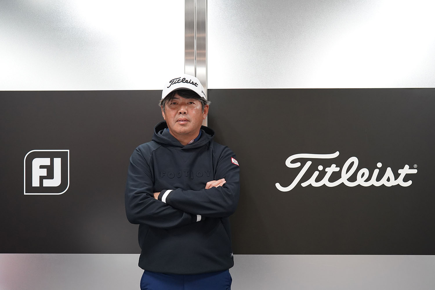 坂詰和久コーチとタイトリストとフットジョイ