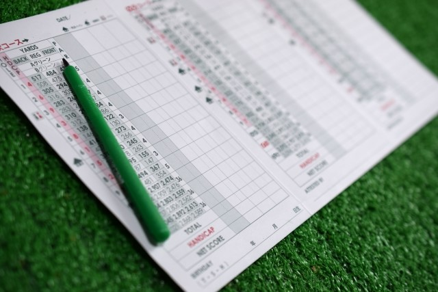 ゴルフで100切りするには7〜9本のクラブで十分